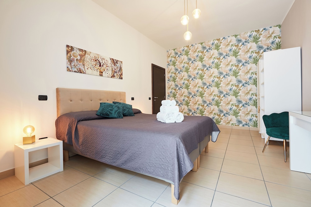 Vicky's Luxury Guesthouse by Napoliapartments