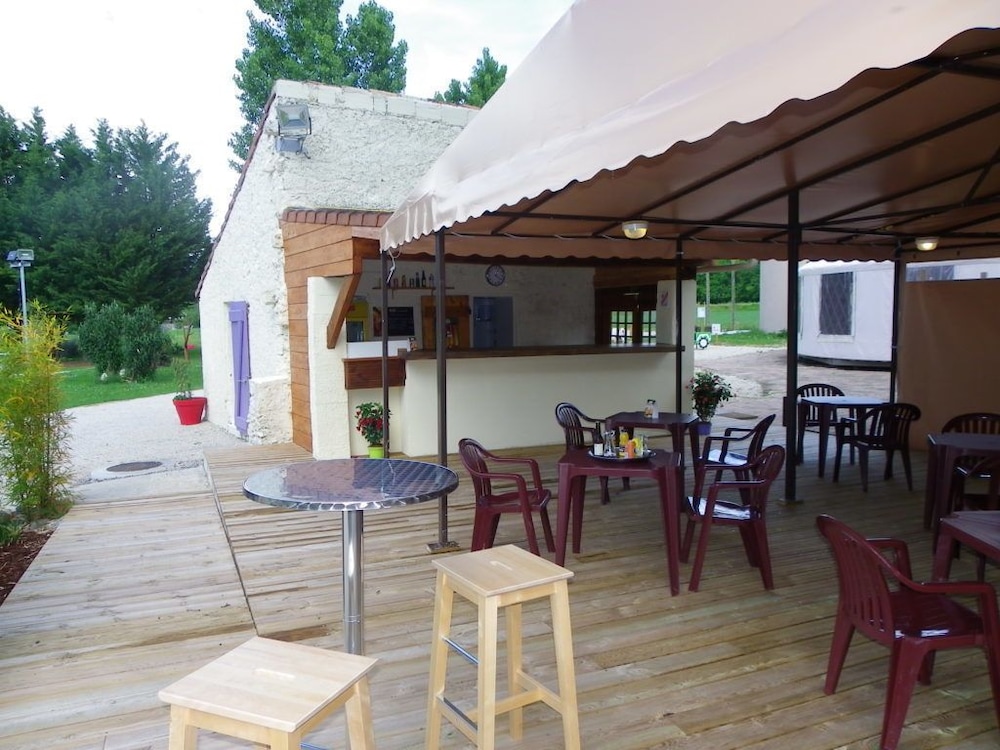 Camping le Beauvillage - Yourte photo 5