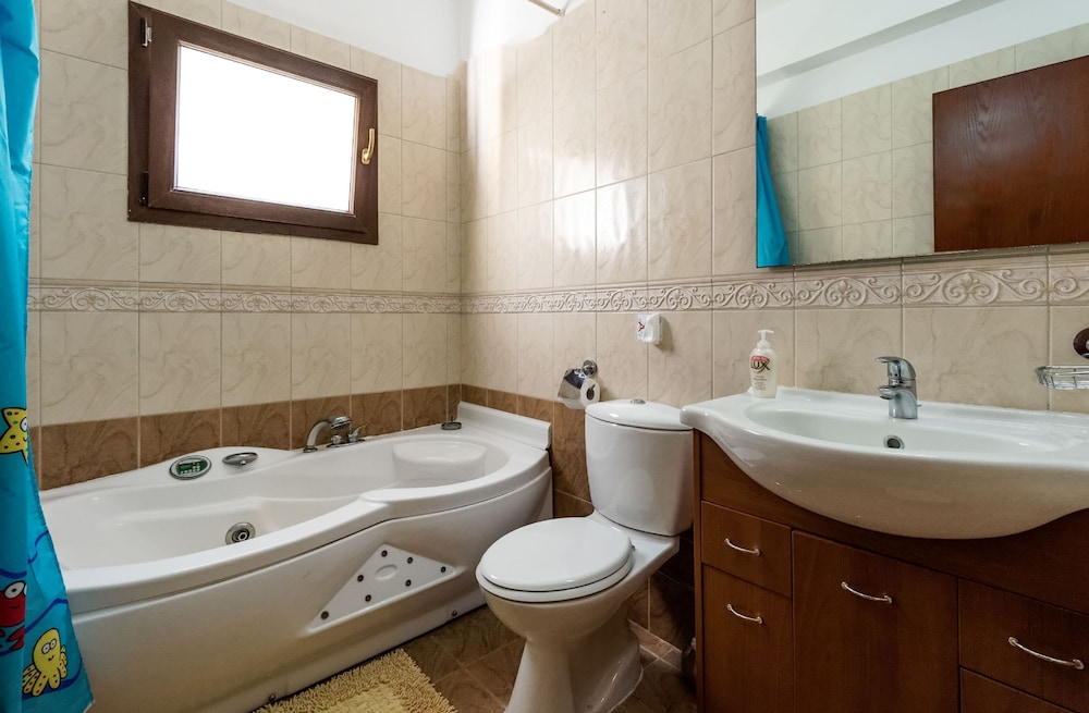 Villa Tsikkos Pende in Argaka