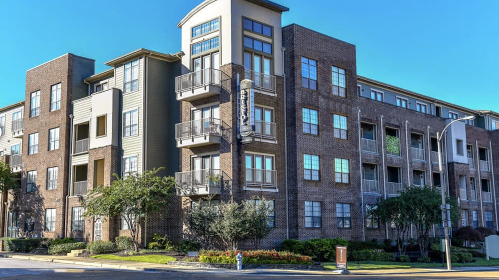 Landing Apartments Memphis near UTHSC