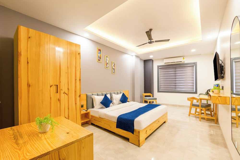 Hotel Zest Near IGI Airport