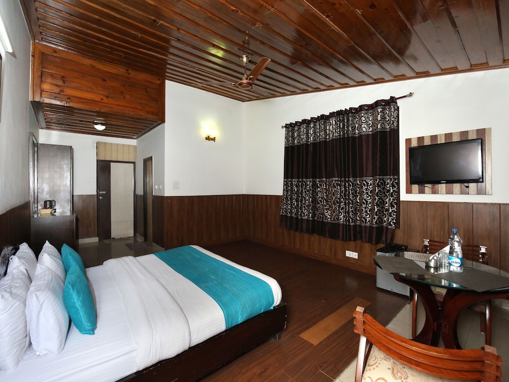 OYO 9660 Blossom Resort