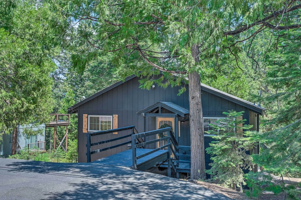 Cold Springs Escape: A/c, Hot Tub, Generator, Wifi view 5