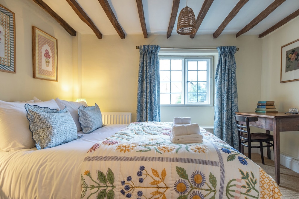 Beautiful 2BD Cottage in the Cotswolds