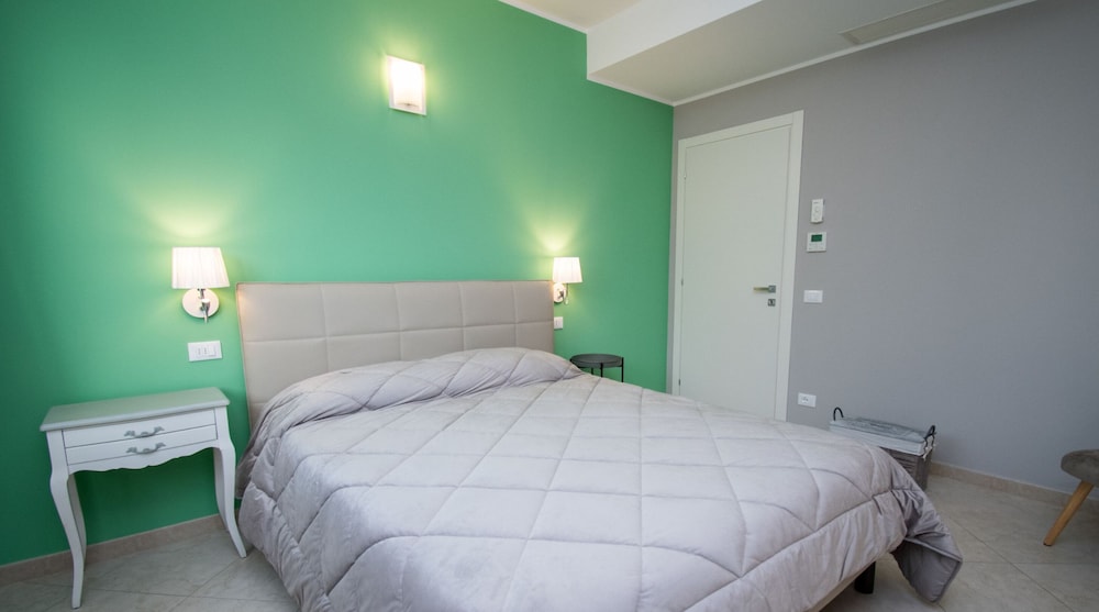 Luxury Martina Appartamenti-6-girasole