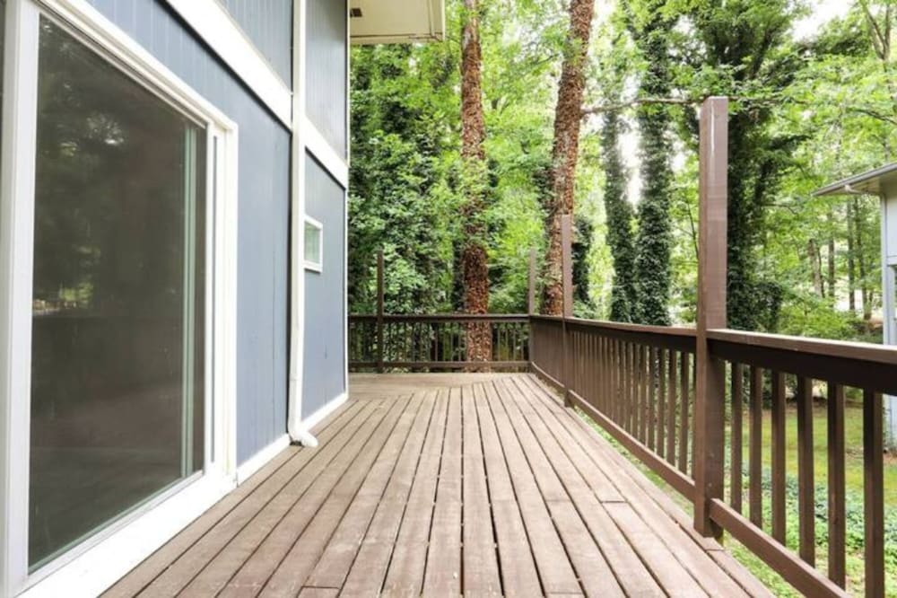 1303 Colony Dr Marietta - Full Home
