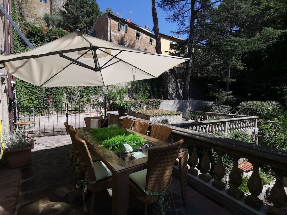 Between sky and sea in an Exclusive Village Full of Charm With a Private Terrace view 4