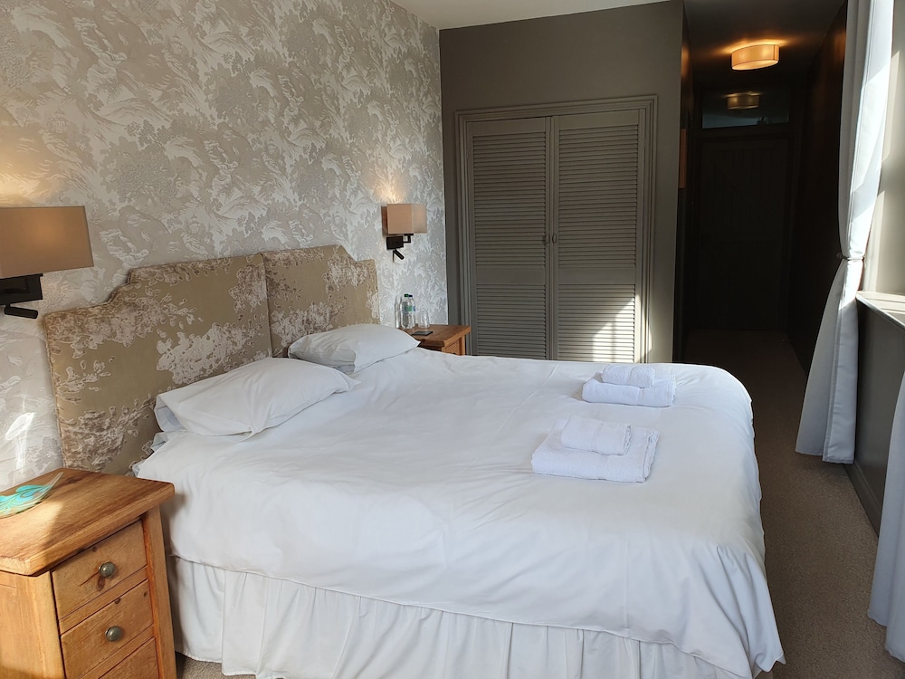 Rockingham Lodge view 4