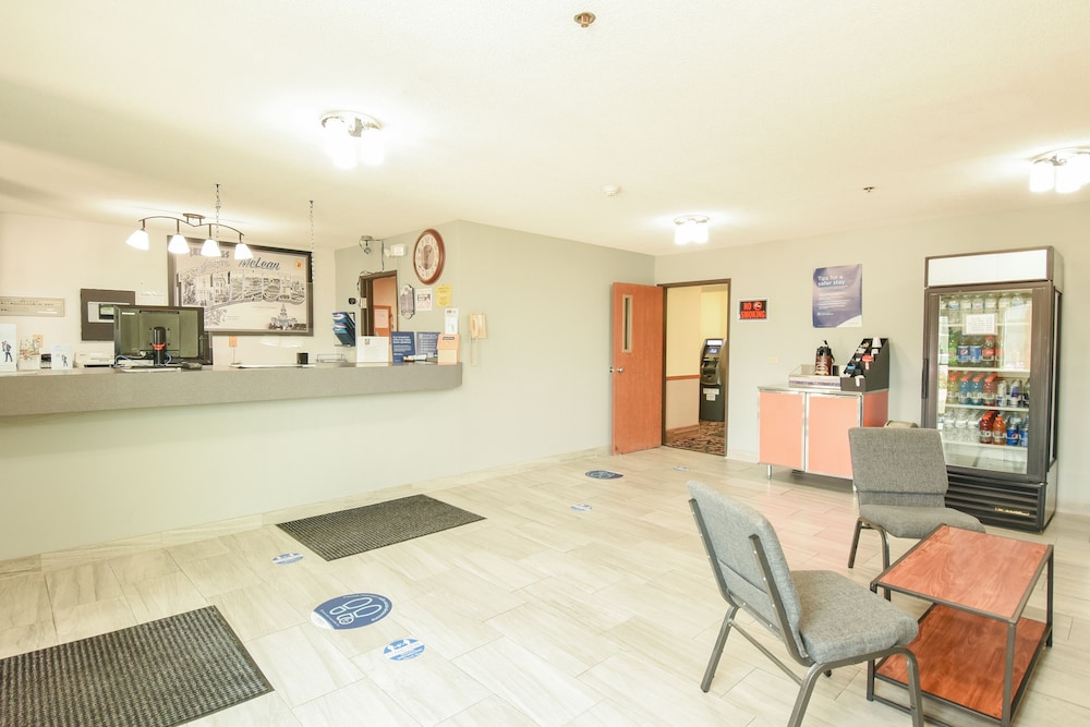 Super 8 by Wyndham McLean/Bloomington SW view 4