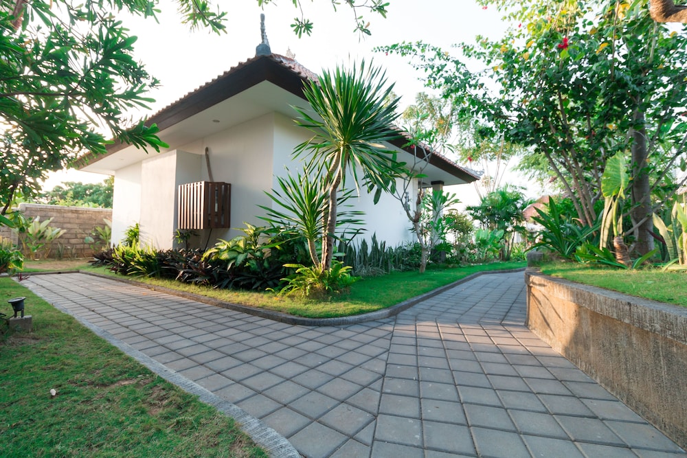 RedDoorz Plus Nusa Lembongan Island