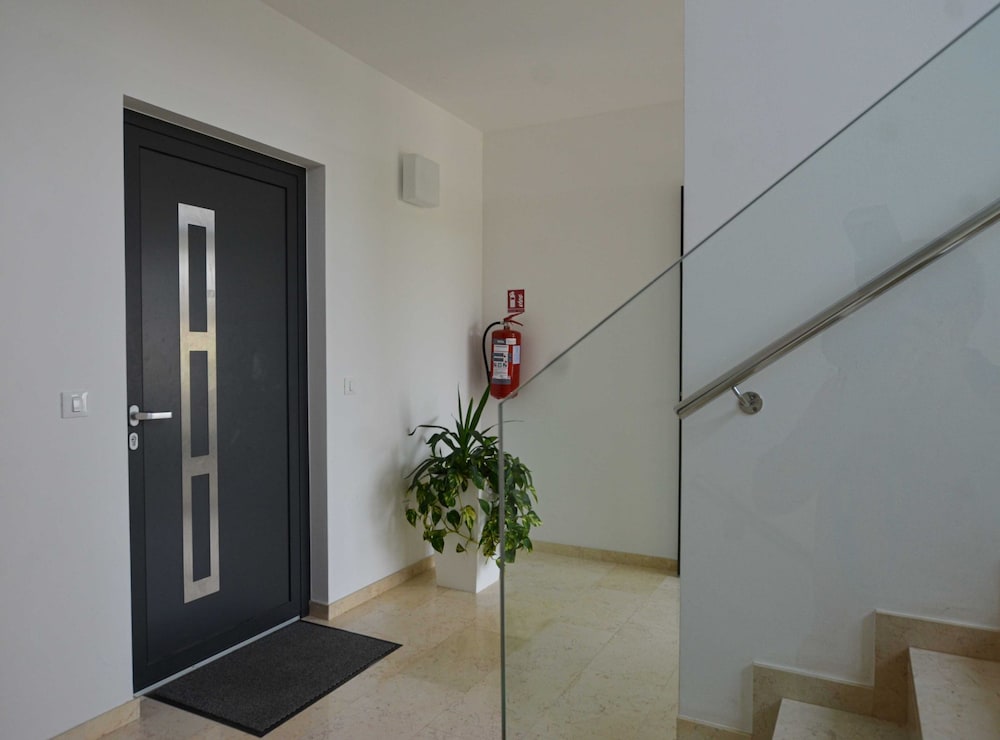 Family Friendly Spacious Apartment With Garden and Terrace