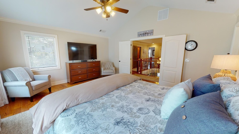 The Pelican House by Tybee Vacation Rentals