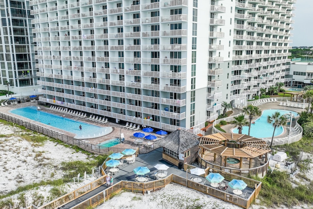 Pelican Beach Resort by Panhandle Getaways