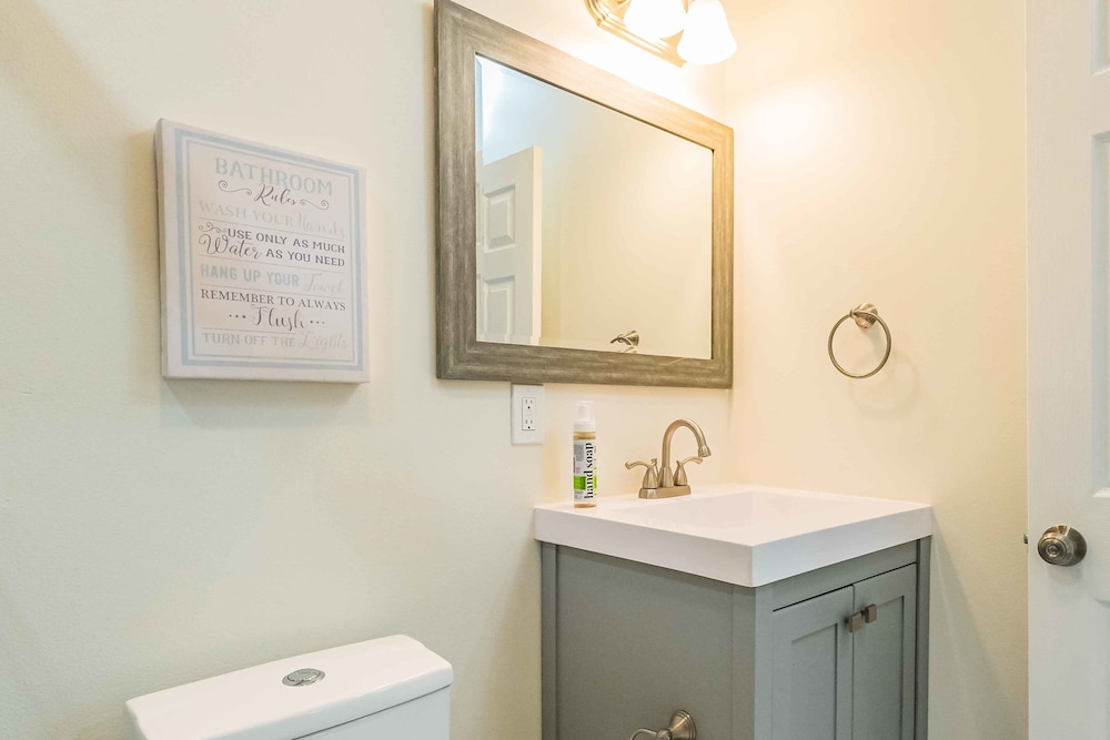Newly Remodeled 2b2b APT Near Pasadena Old Town
