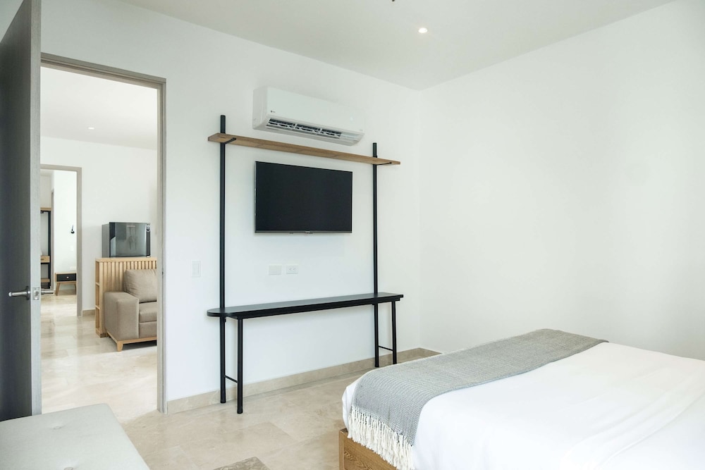 w Trendy 2BR in the Heart of Bocagrande