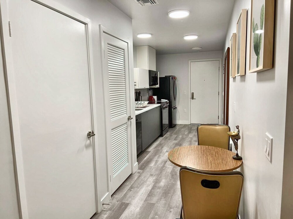 Melrose Rooftop Boutique Residences