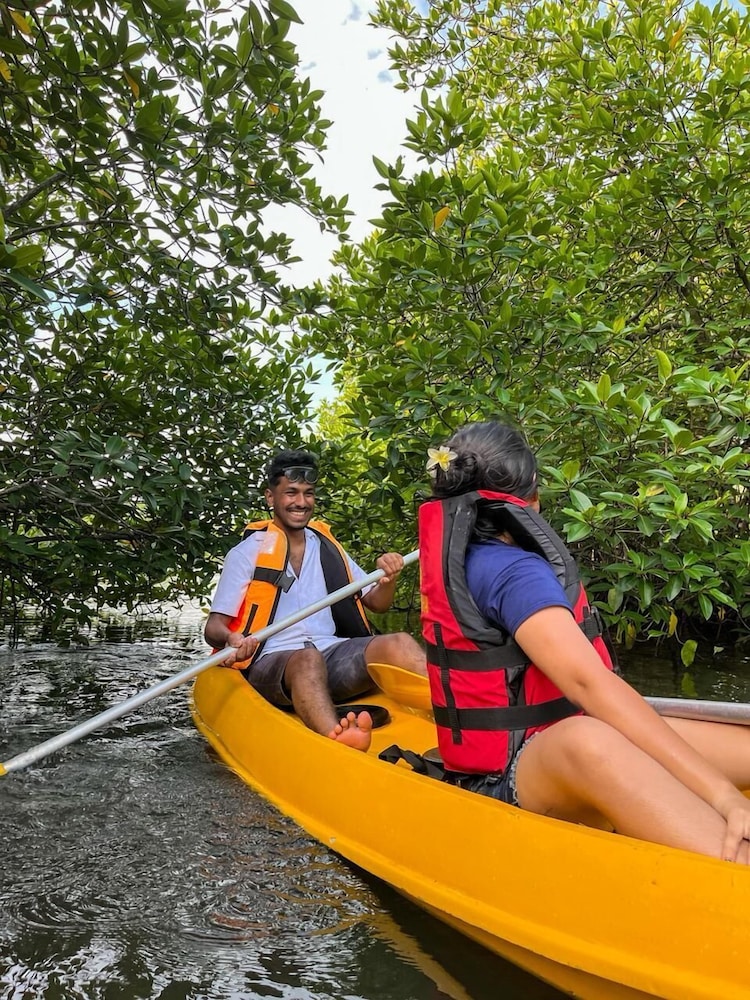 Crush River Villa Hikkaduwa