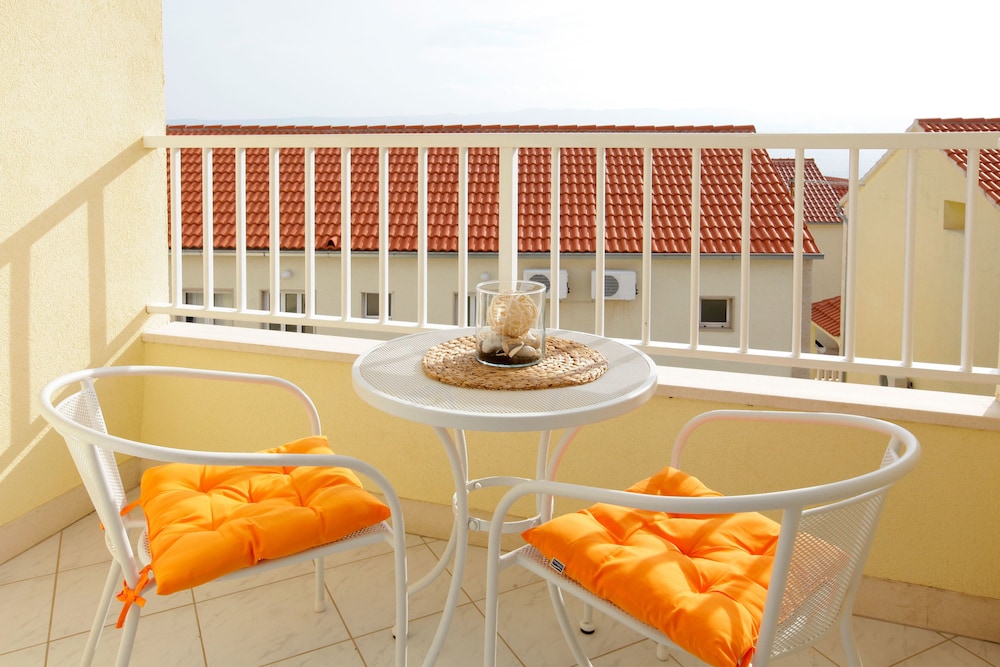 Ratac Apartments