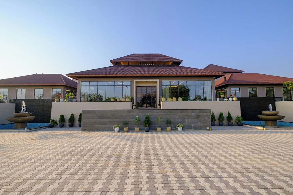 NOWAL NATURECARE RESORT