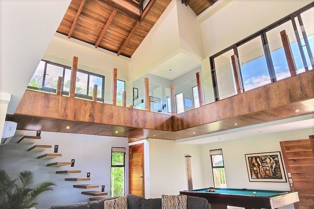 Villa Atardecer - 4 Br home