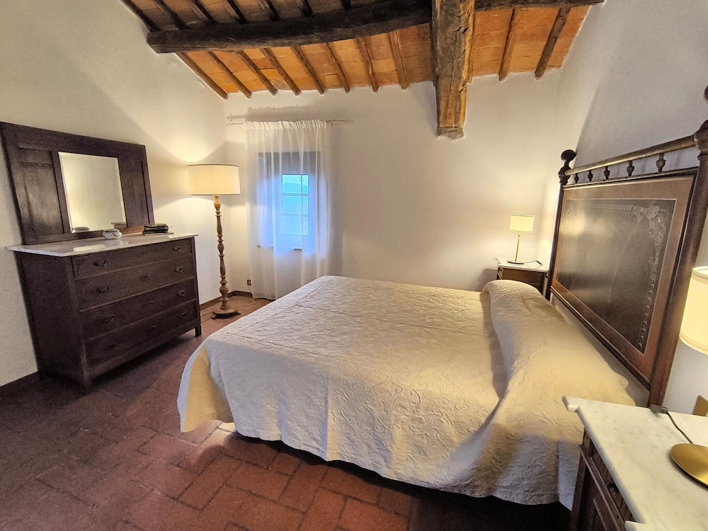 Farmhouse in Tuscany With Olive Grove Views