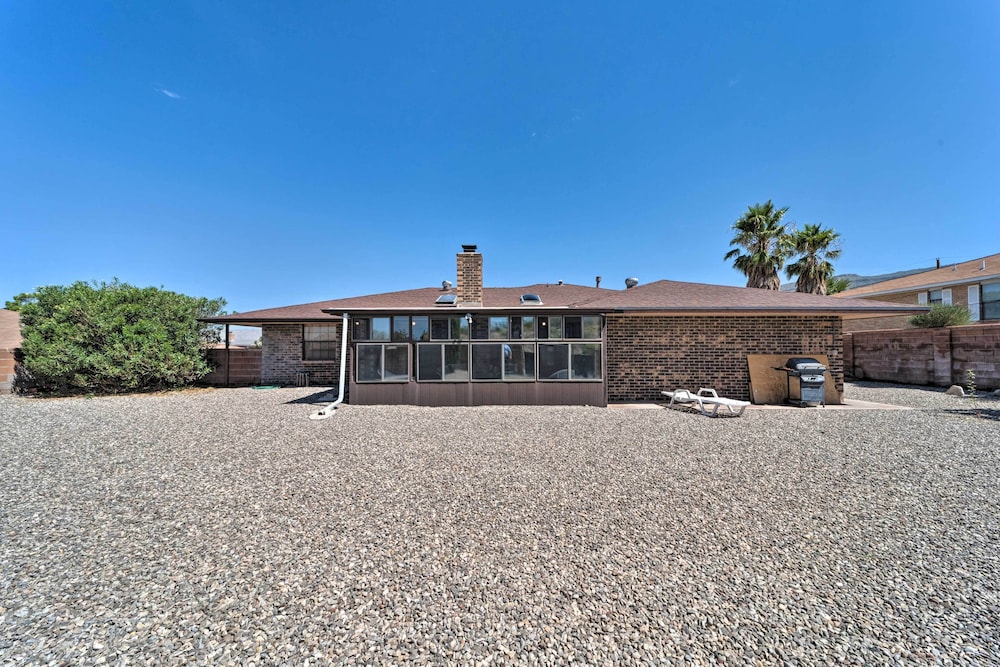 Alamogordo Vacations - Mountain View Desert Home - 25 Mins to White Sands - Property Image 4