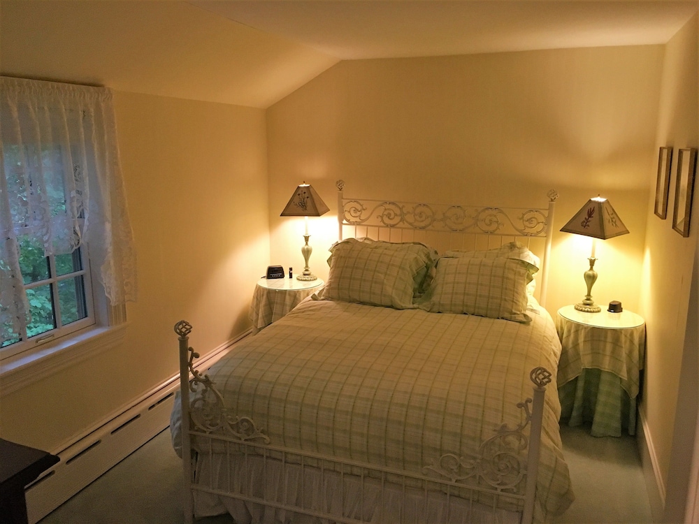 Bar Harbor Vacations - Stone Throw Cottage - Property Image 34