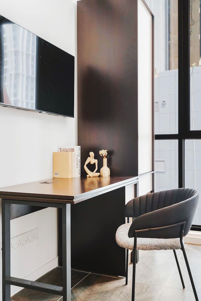 Scarletz Suites KLCC by Purple Orchid