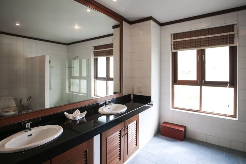 3 Bedroom Villa TG25 Beach Front Resort SDV282-By Samui Dream Villas