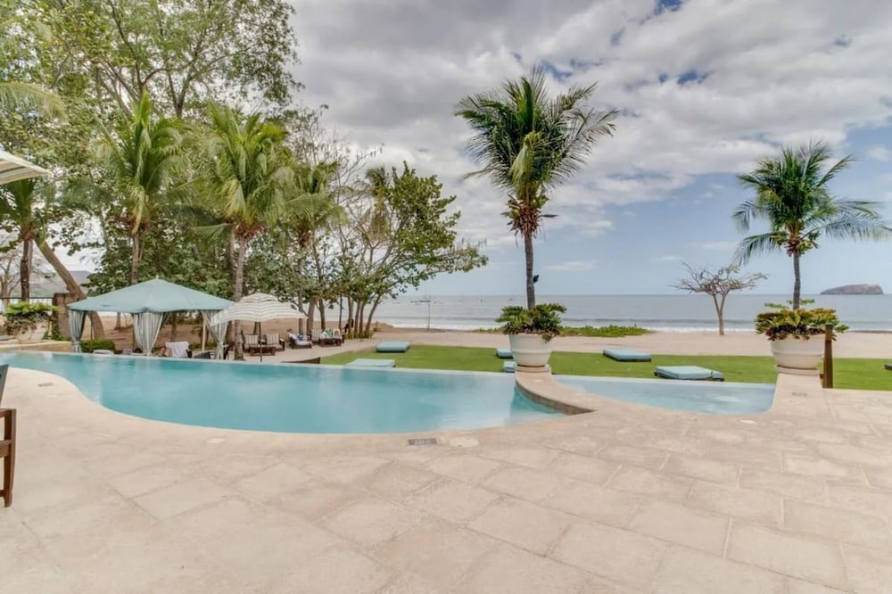 Elegant Condo in High-End Resort Community with Pool and Beach Club Access