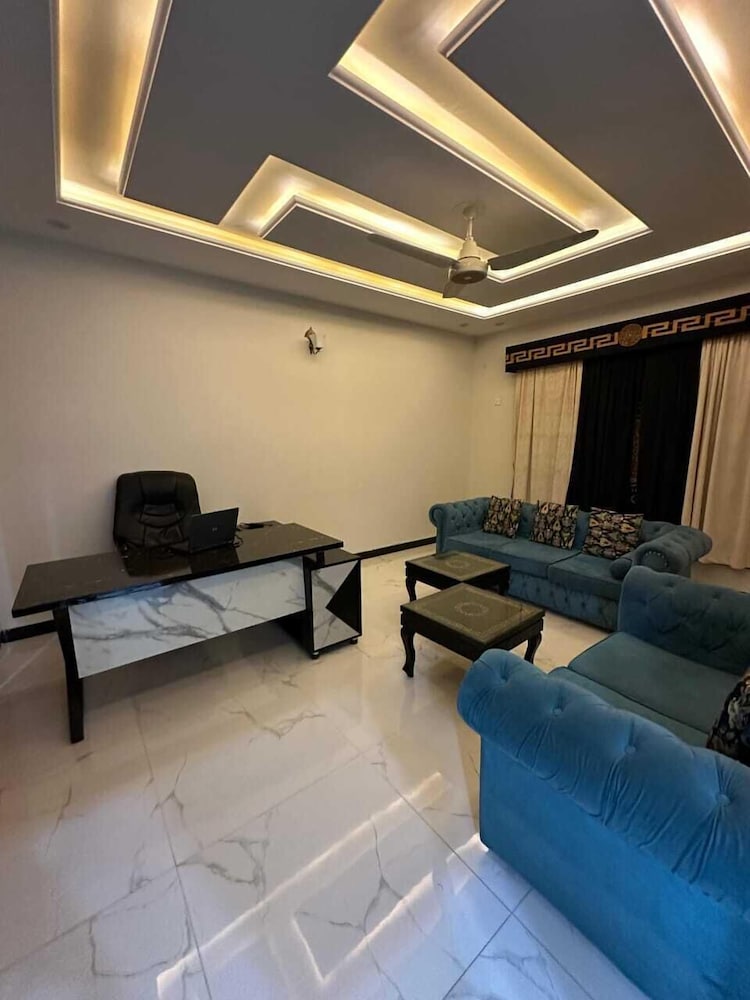 Pyramid Guest House