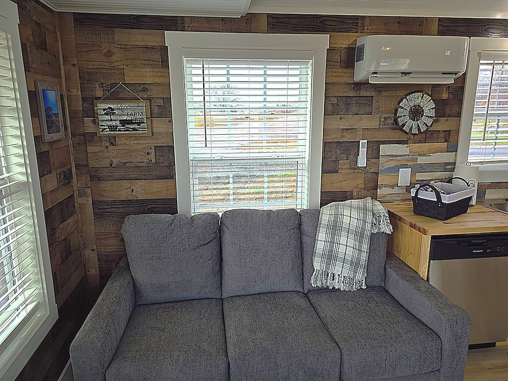 Redbud Tiny Home Resort