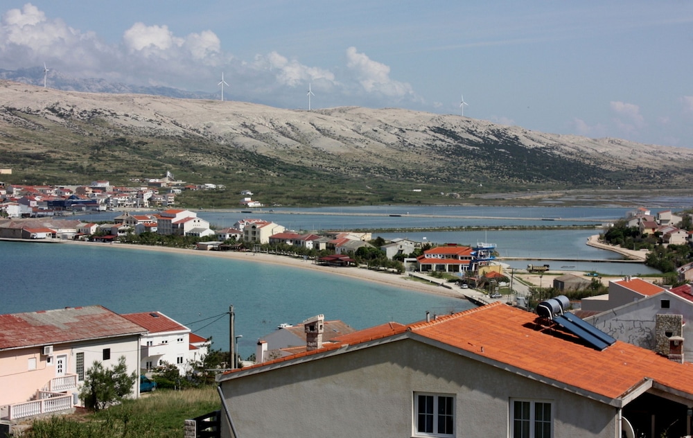 Photo 48