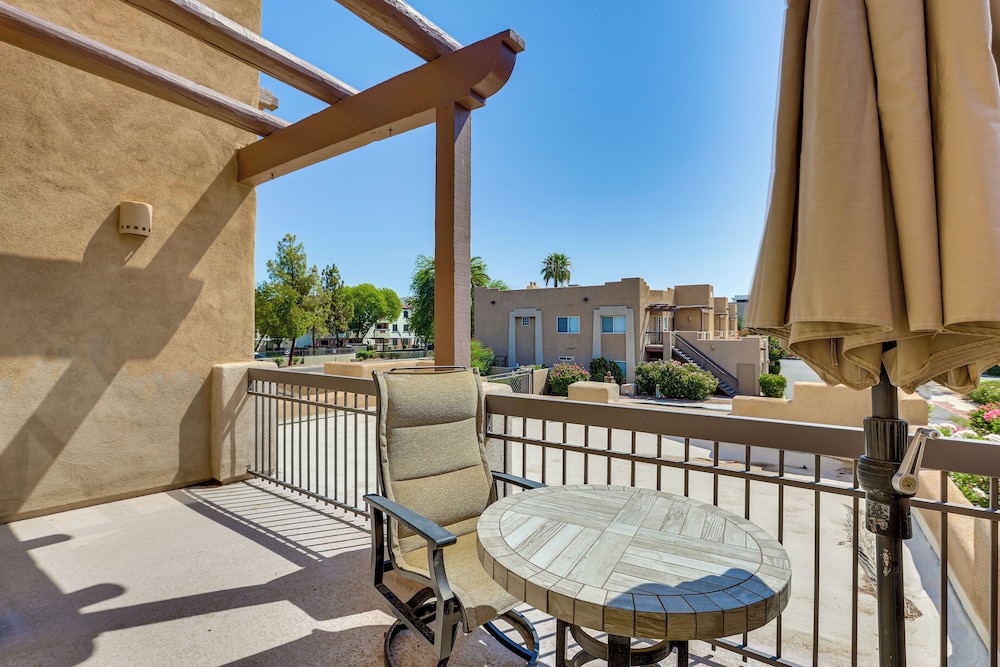 Golf Getaway 1 Mi to Old Town: Pueblo Verde Condo!