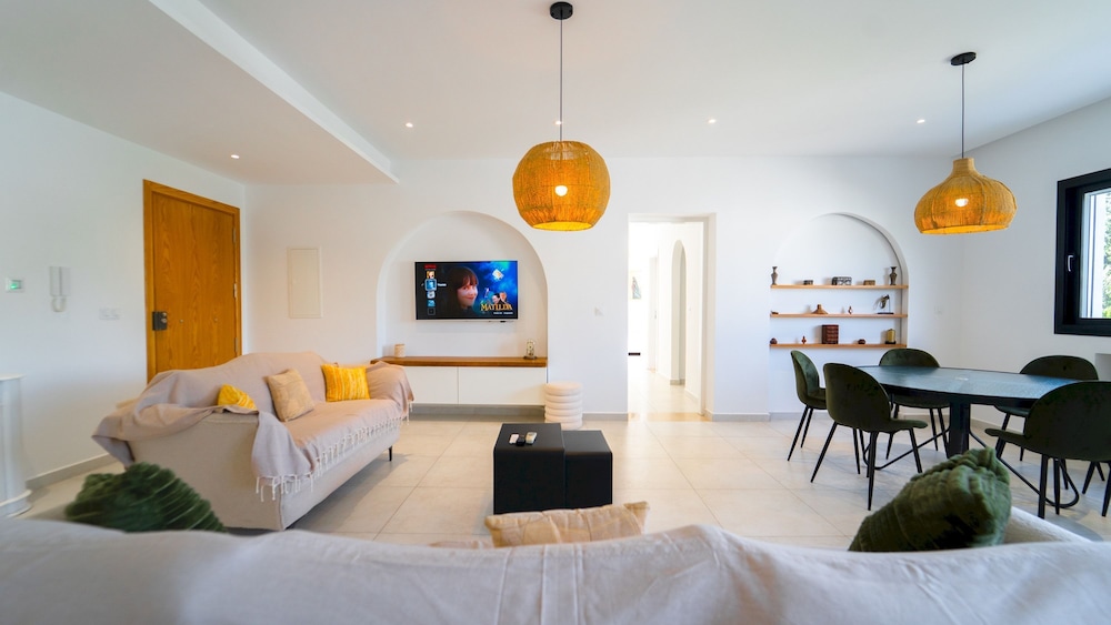 Residence Jannet 1 Luxury Seaside 3 Bedrooms