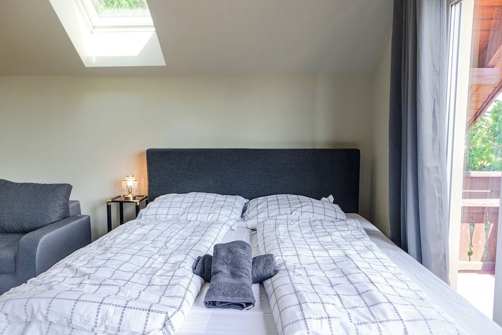 Luxury Garden Villa Sleeps 16 Guests