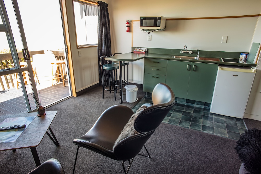 The Kaka Point Motels
