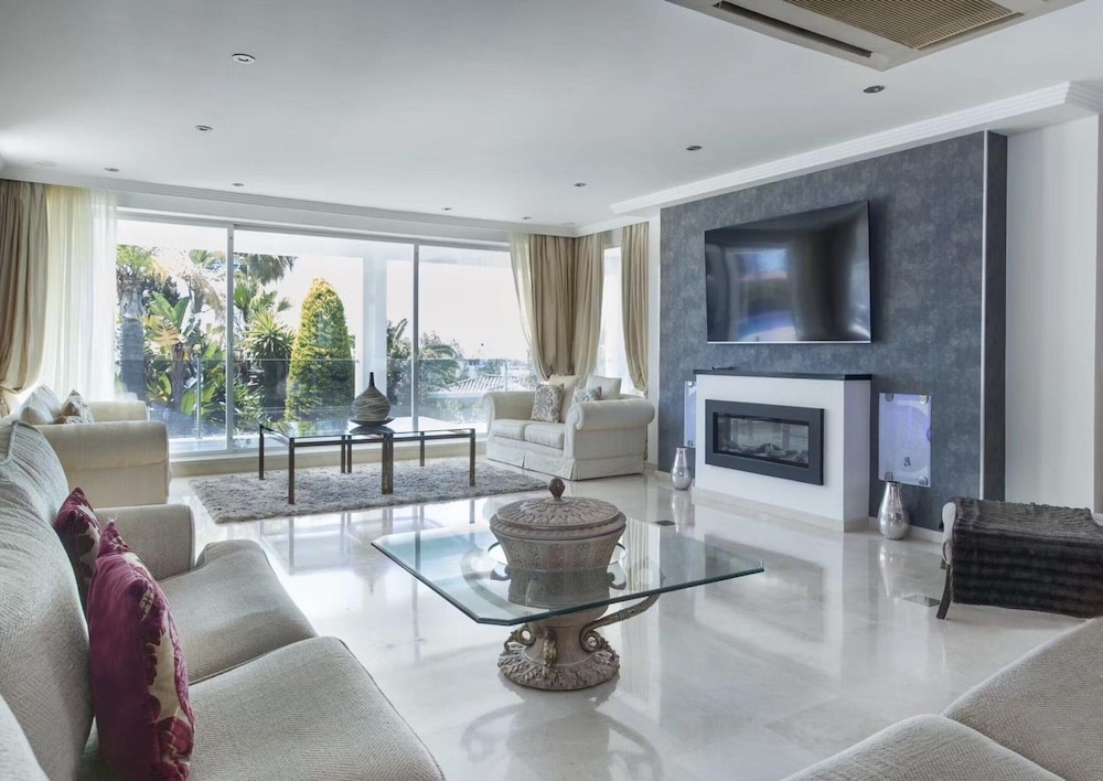 Modern Versace-themed Villa