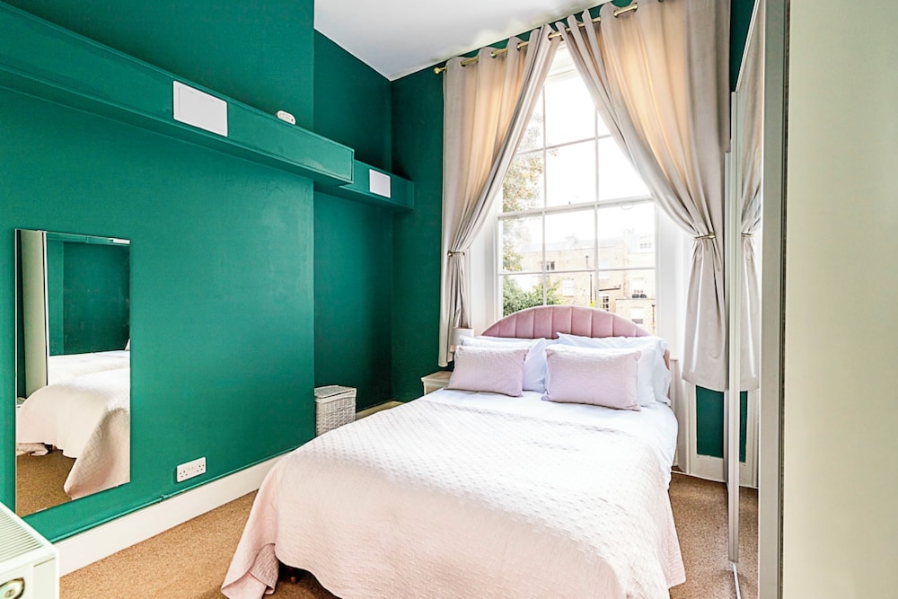 Chic 1 Bedroom Parkview Flat At Arundel Square