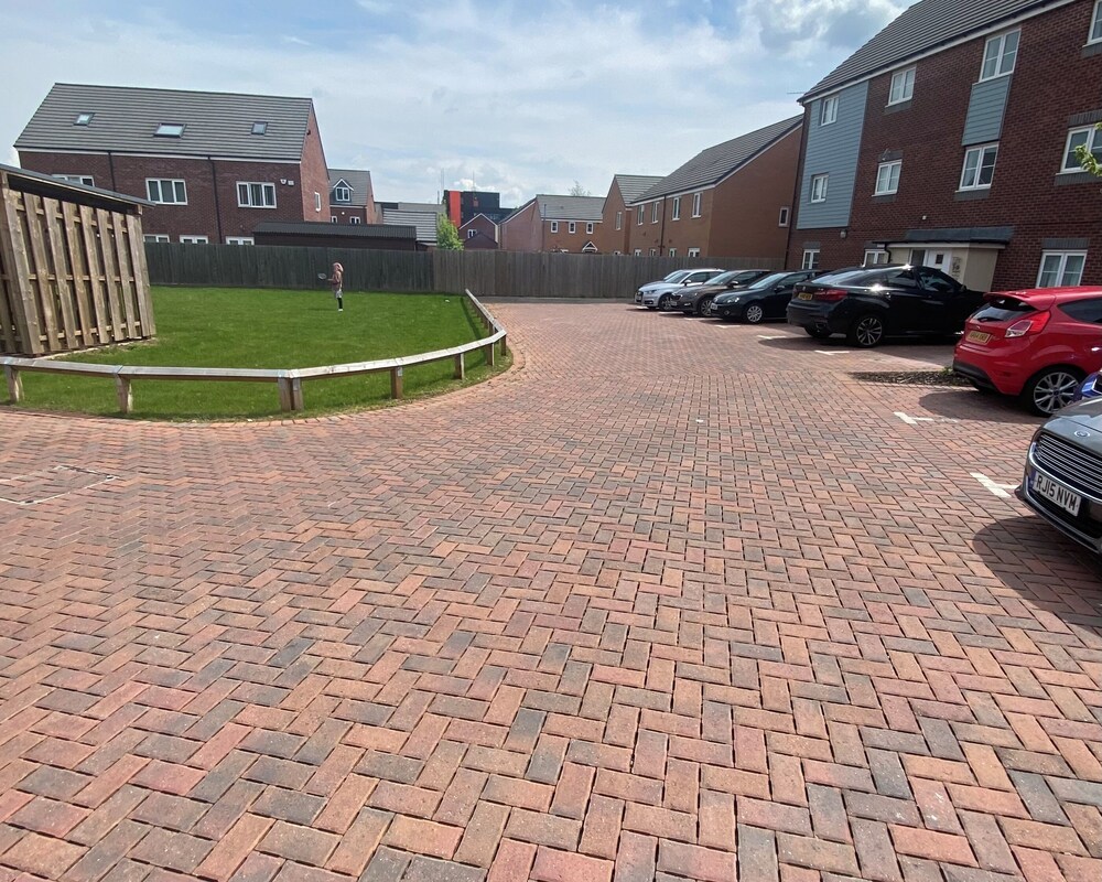 Photo 19