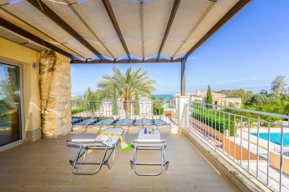Villa Paralia