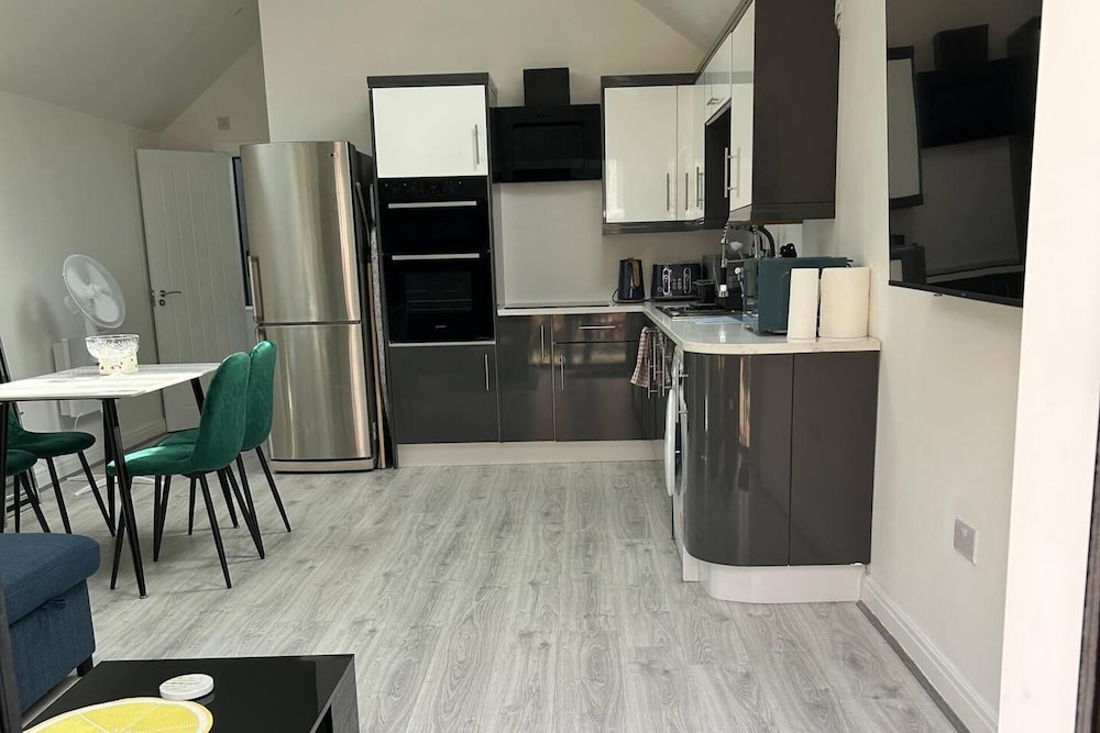 Seaside Cottage Escape in Southport