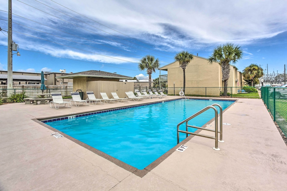 Panama City Beach Townhome w/ Resort Amenities!