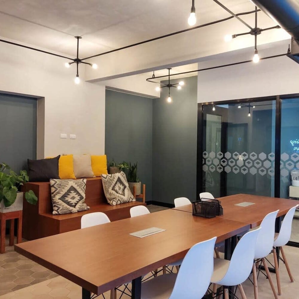 meeting & event spaces