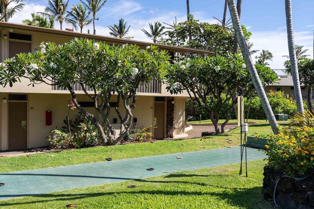 Napili Shores A106 0 Bedroom Condo by RedAwning