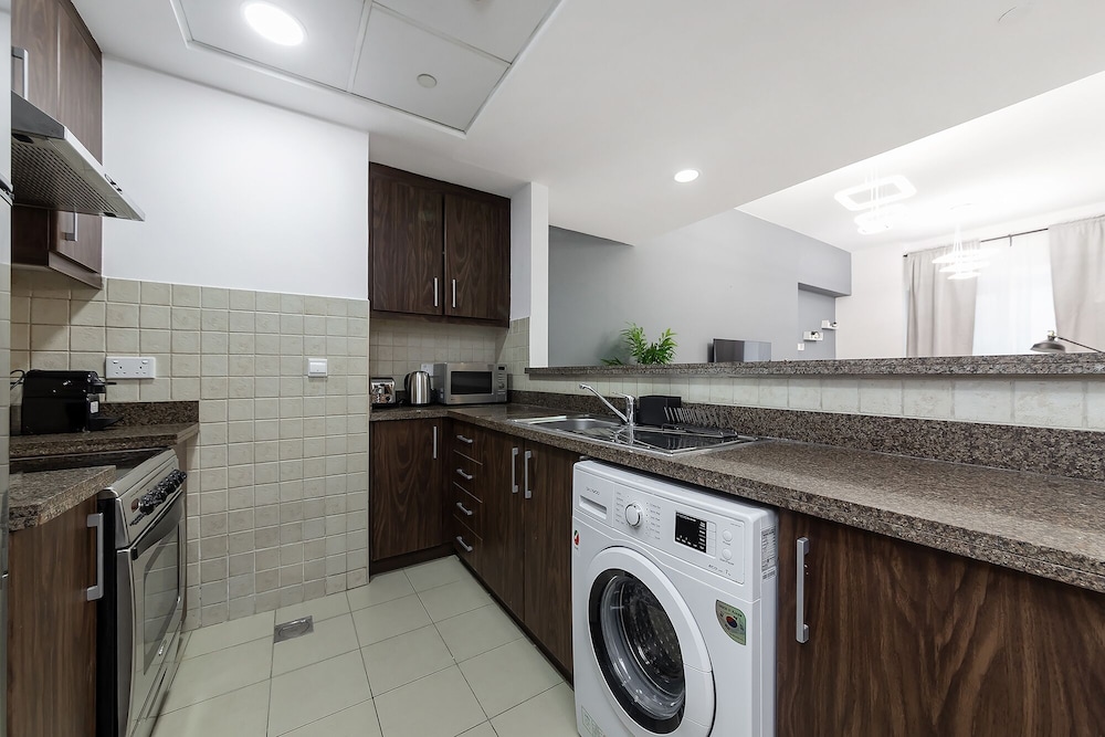 apartment executive tower