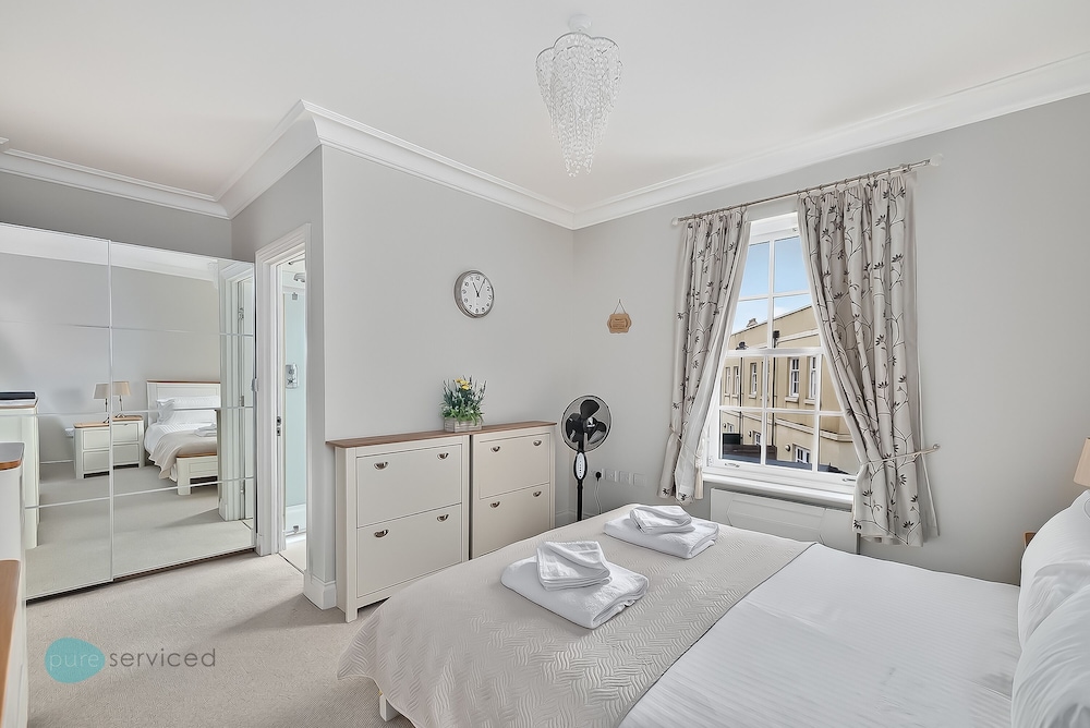 3 Bed - The Boundary by Smart Welcomes