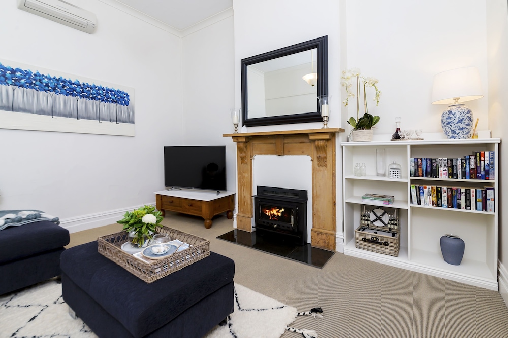 Pembury Cottage