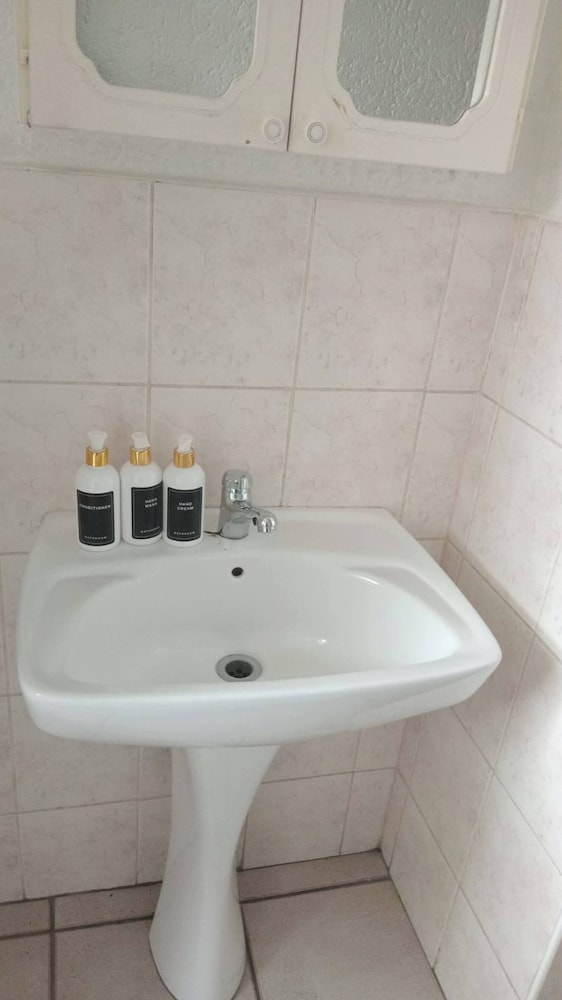 Ground flr 3bed Apartment Private Garden