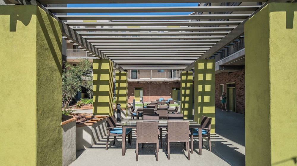 ROVE LIVING/KL - The Fredrick Tempe